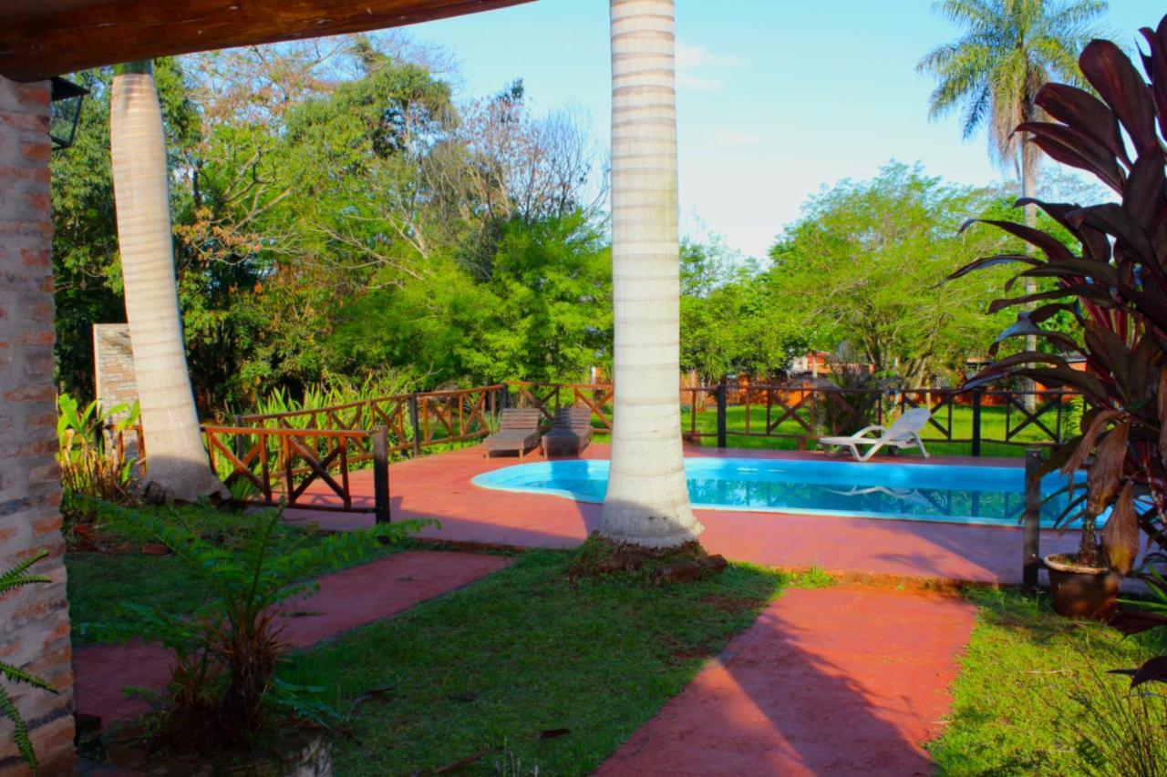 Cabanas Soltame Carnaval Puerto Iguazú Kültér fotó