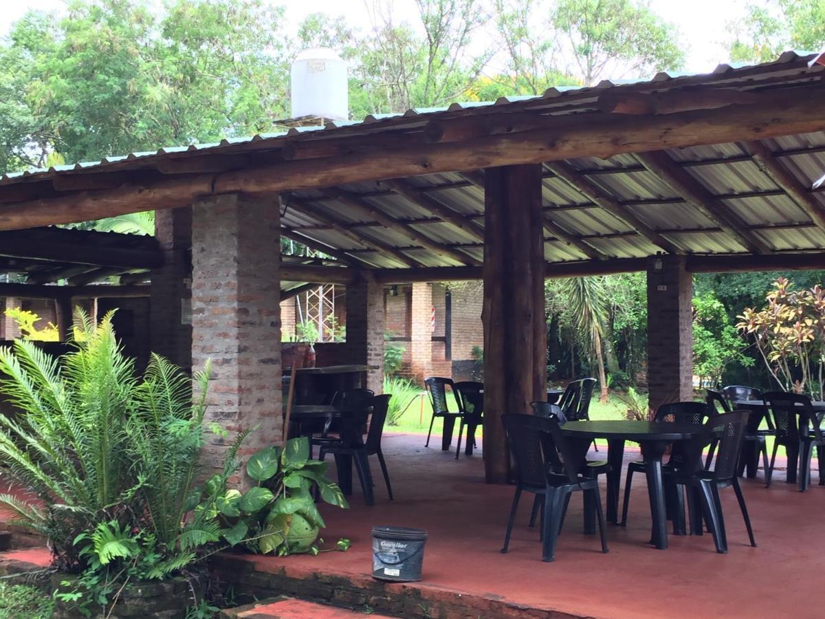 Cabanas Soltame Carnaval Puerto Iguazú Kültér fotó