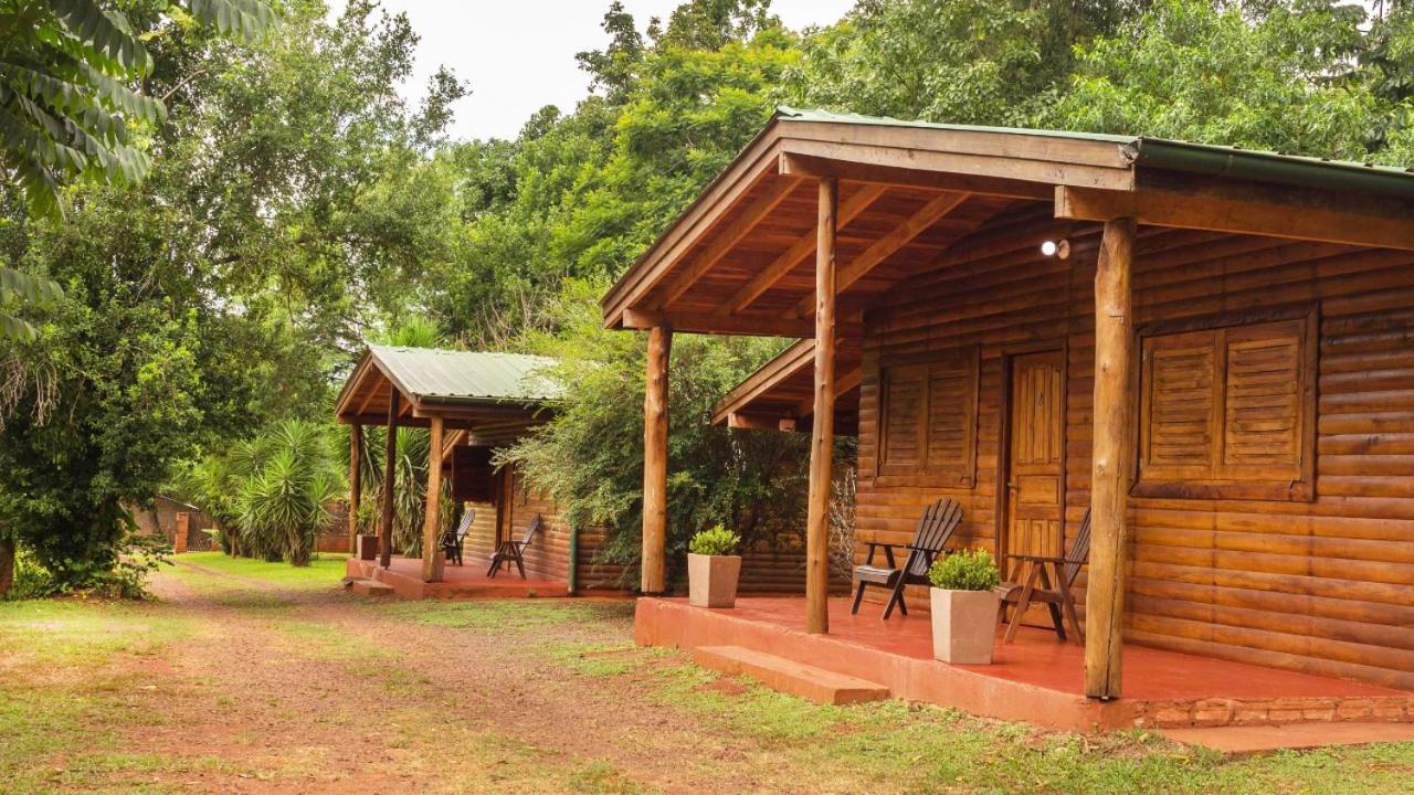 Cabanas Soltame Carnaval Puerto Iguazú Kültér fotó